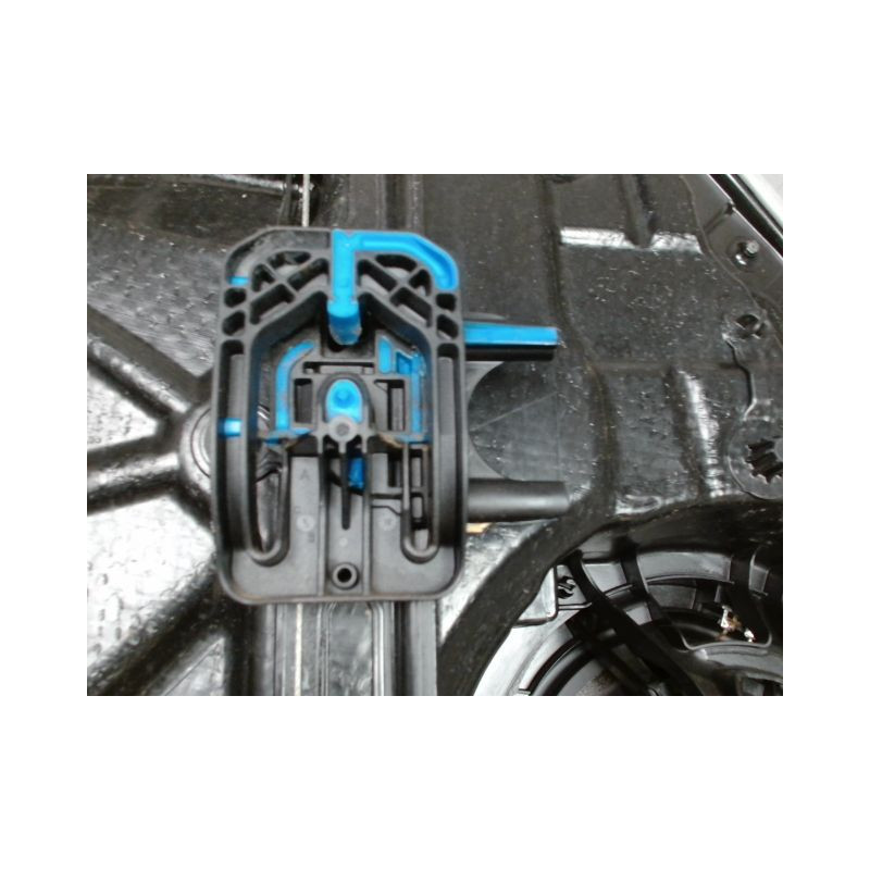 MECANISME+MOTEUR LEVE-GLACE AVANT DROIT FORD FOCUS