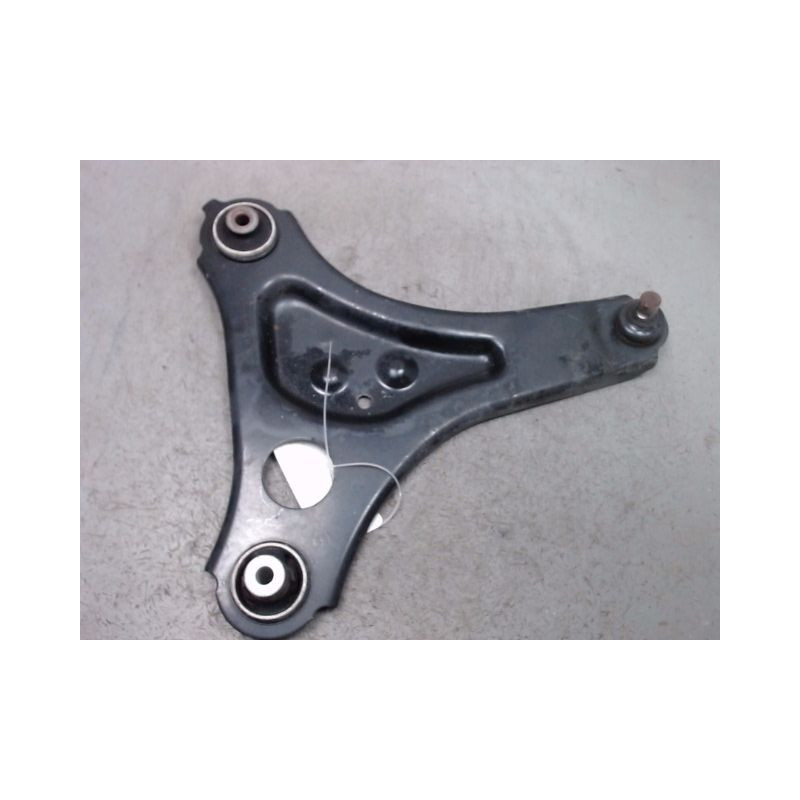 TRIANGLE INFERIEUR AVANT GAUCHE RENAULT TWINGO