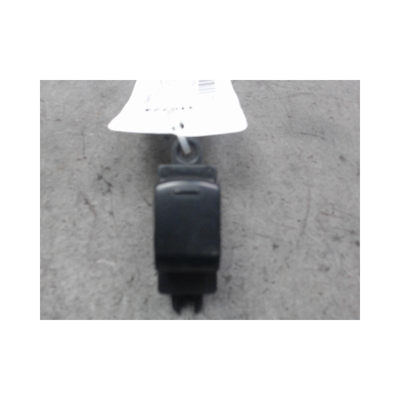 COMMANDE LEVE-GLACE PORTE AVD NISSAN MICRA