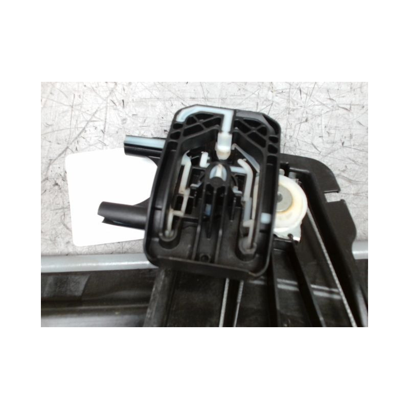 MECANISME+MOTEUR LEVE-GLACE AVANT GAUCHE FORD FIESTA