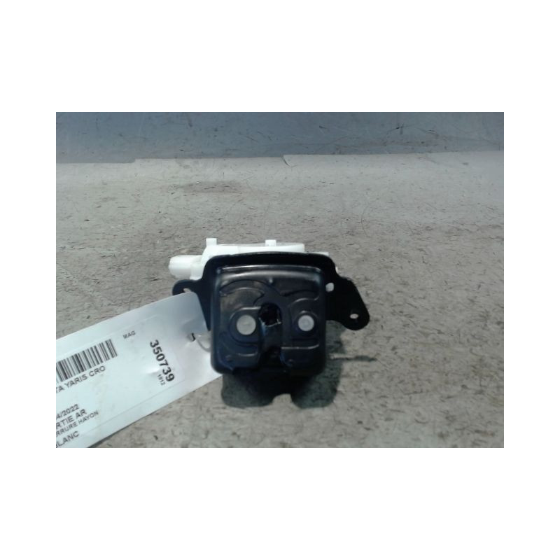 SERRURE HAYON  TOYOTA YARIS CRO