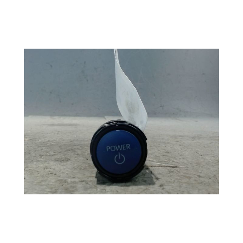 BOUTON DE DEMARRAGE TOYOTA YARIS CRO