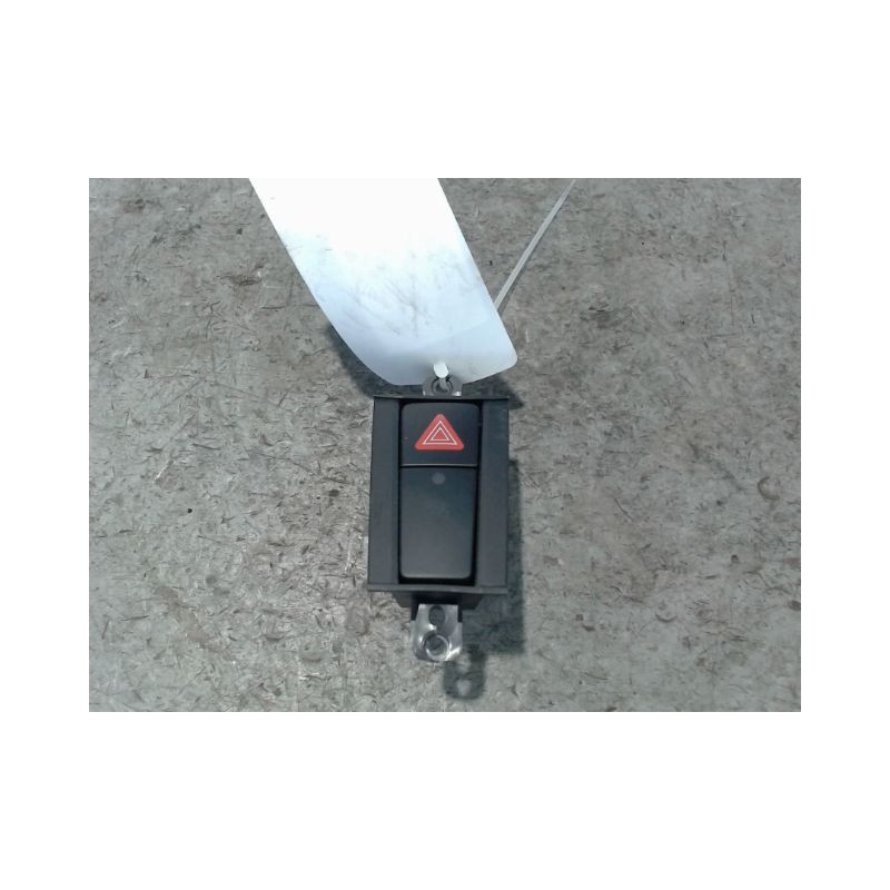 BOUTON DE WARNING SUZUKI SWIFT
