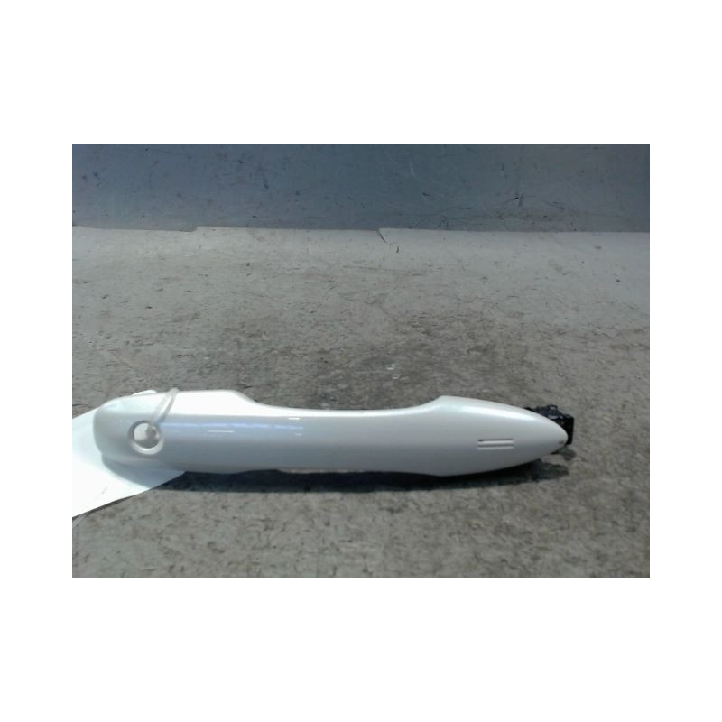 POIGNEE EXTERIEURE PORTE AVANT GAUCHE MAZDA MAZDA 2