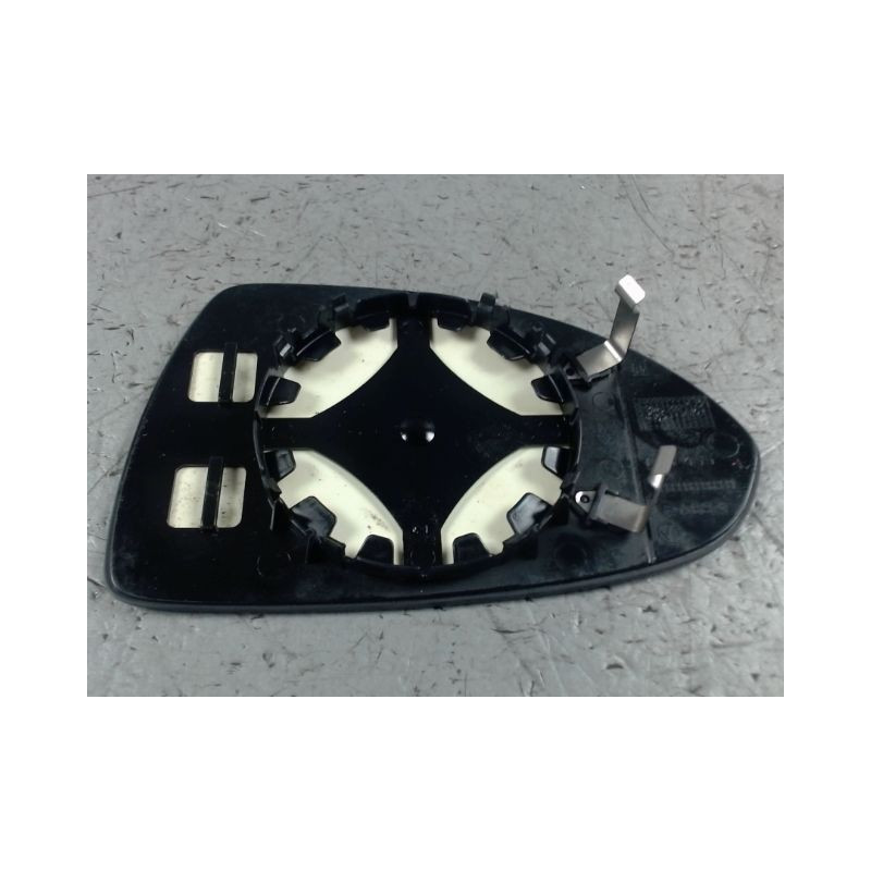 GLACE RETROVISEUR EXT G OPEL CORSA