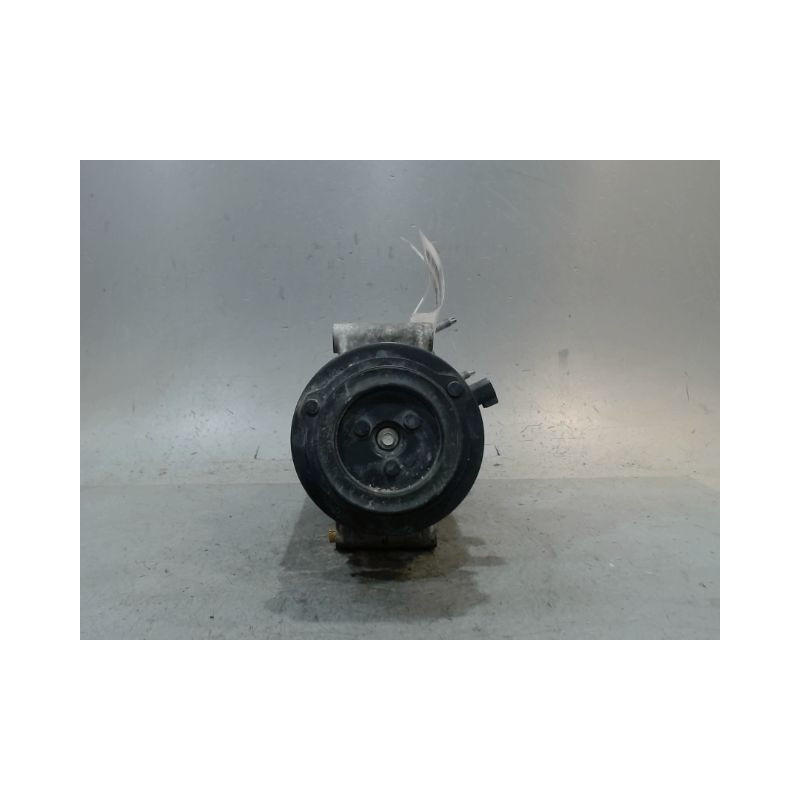 COMPRESSEUR AIR CONDITIONNE FORD FIESTA