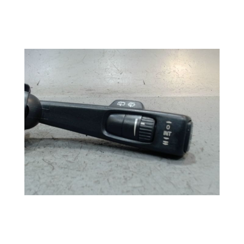 COMMANDE ESSUIE GLACE VOLVO V50