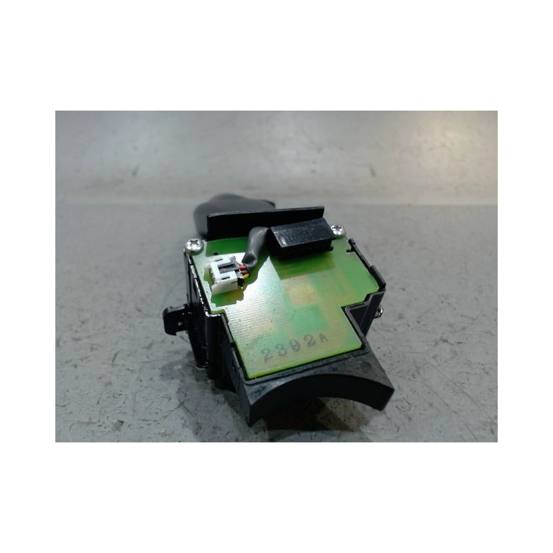 COMMANDE ESSUIE GLACE VOLVO V50