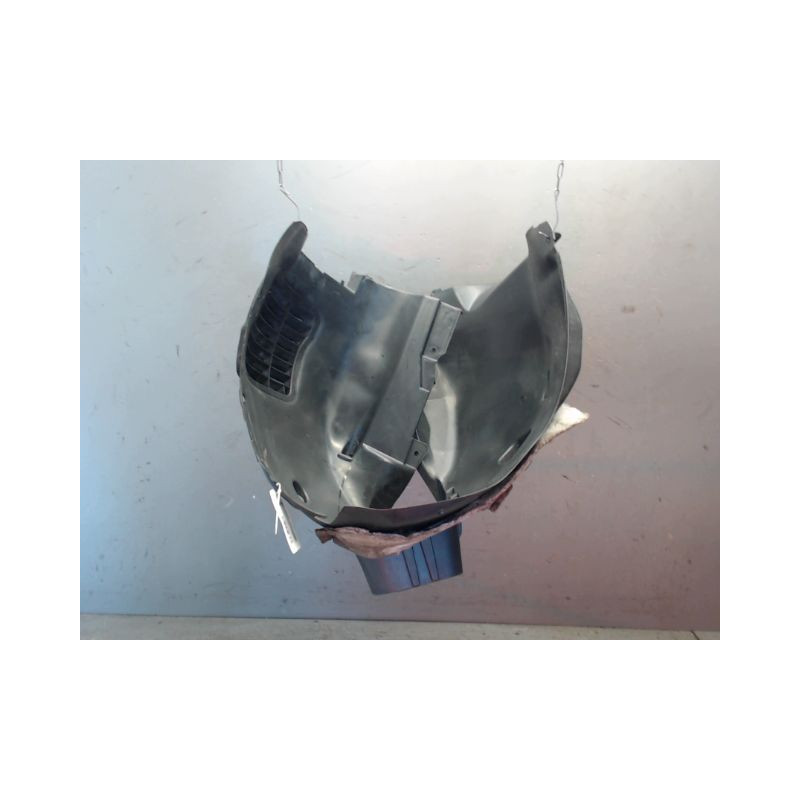 PARE-BOUE AVANT DROIT CITROEN BERLINGO
