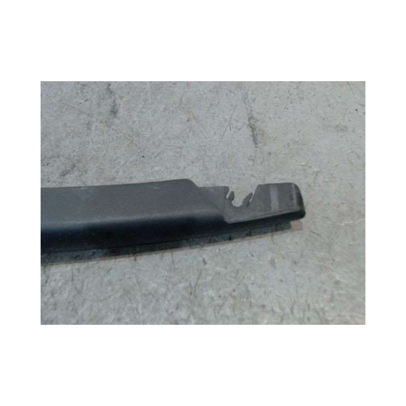 BRAS ESSUIE-GLACE ARRIERE FORD KA
