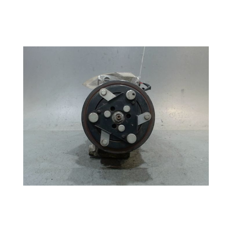 COMPRESSEUR AIR CONDITIONNE RENAULT MEGANE