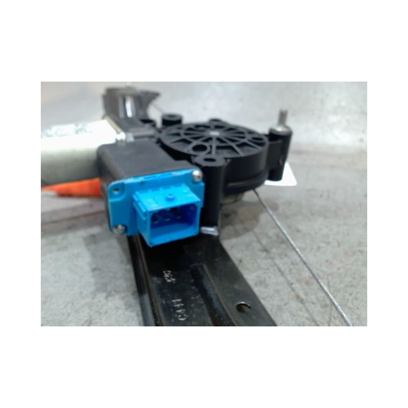 MECANISME+MOTEUR LEVE-GLACE AVANT DROIT LANCIA DELTA