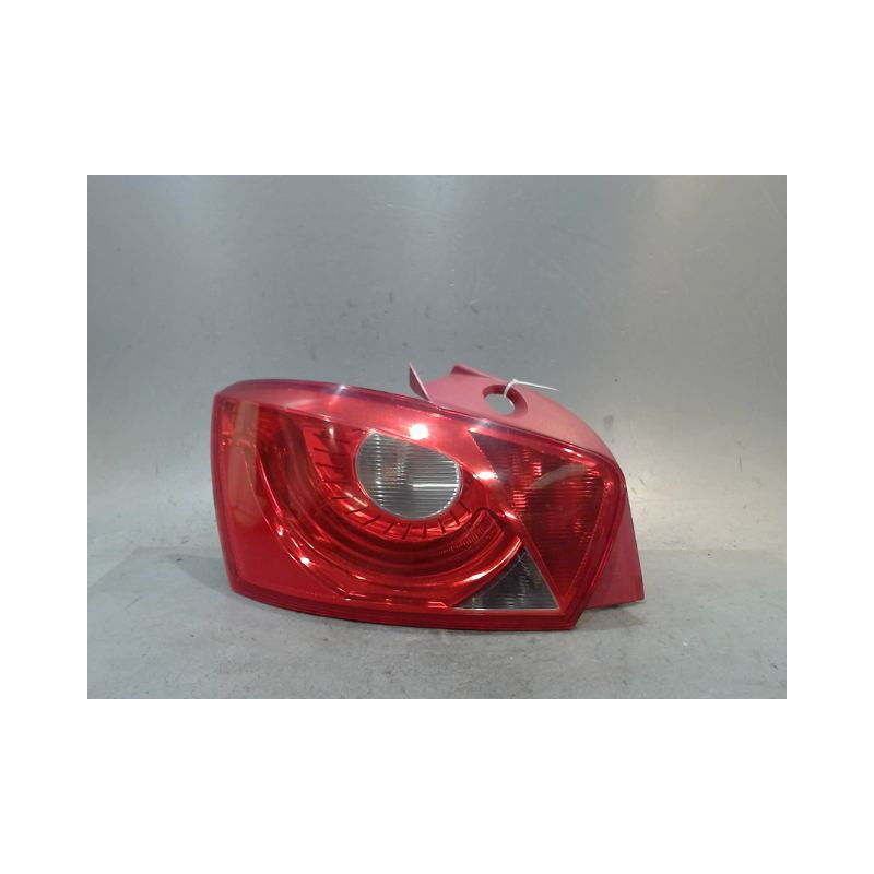 FEU ARRIERE GAUCHE  SEAT IBIZA