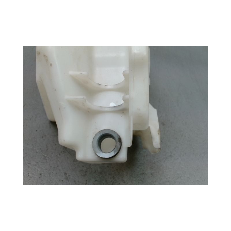 RESERVOIR LAVE-GLACE AVANT NISSAN PULSAR
