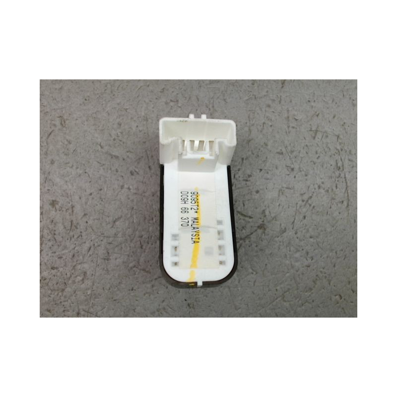 COMMANDE LEVE-GLACE PORTE AVD MAZDA MAZDA 2
