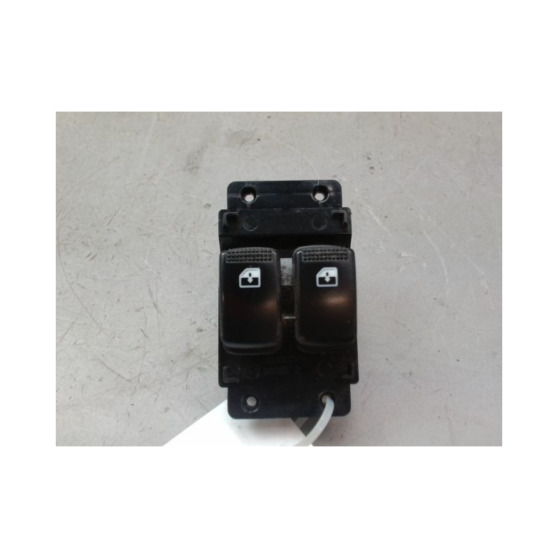 COMMANDE LEVE-GLACE PORTE AVG HYUNDAI I 10 I Phase 1 2008-2010
