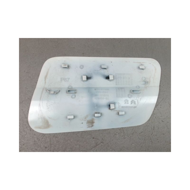 VOLET DE TRAPPE CARBURANT PEUGEOT 5008 2009-