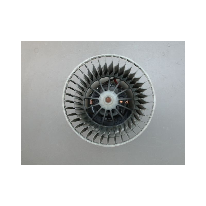 MOTEUR VENTILATEUR CHAUFFAGE B.M.W. X3