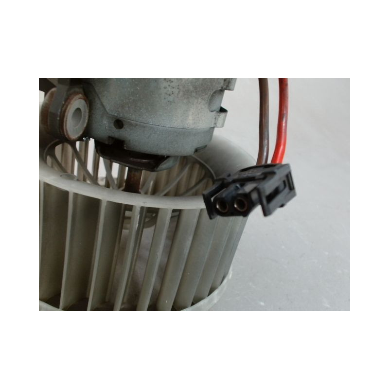 MOTEUR VENTILATEUR CHAUFFAGE B.M.W. X3