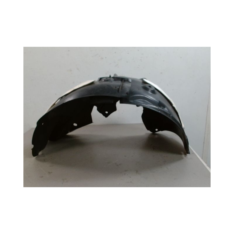 PARE-BOUE AVANT DROIT RENAULT MEGANE