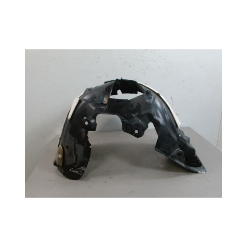 PARE-BOUE AVANT DROIT RENAULT MEGANE