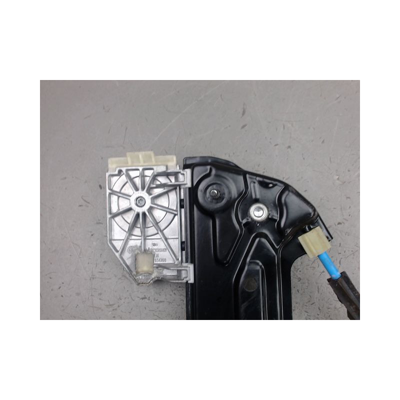 MECANISME LEVE-GLACE AVANT GAUCHE B.M.W. M4