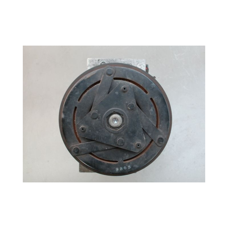 COMPRESSEUR AIR CONDITIONNE RENAULT MEGANE