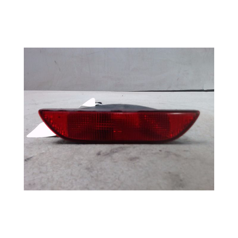 FEU BROUILLARD CENTRAL ARRIERE NISSAN NOTE