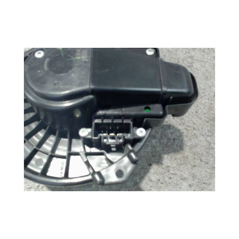 MOTEUR VENTILATEUR CHAUFFAGE TOYOTA RAV4 2006