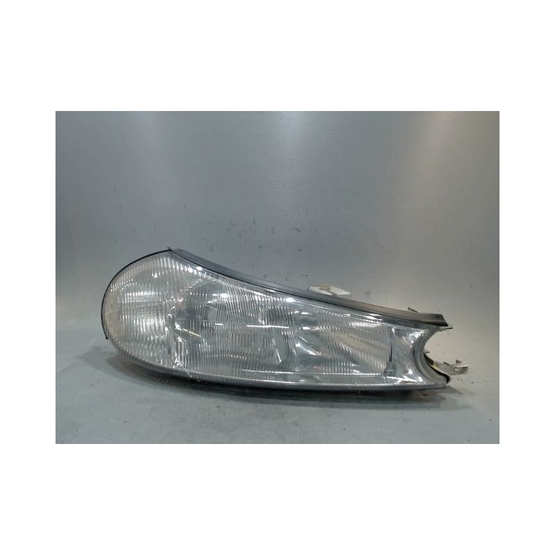 PHARE DROIT FORD MONDEO