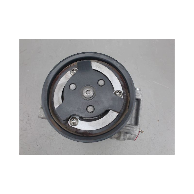COMPRESSEUR AIR CONDITIONNE VOLKSWAGEN POLO