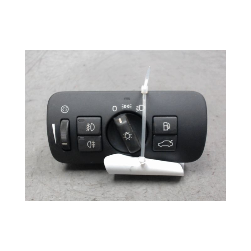 COMMANDE ECLAIRAGE VOLVO XC70