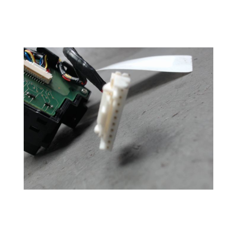 COMMANDE ESSUIE GLACE VOLVO XC70