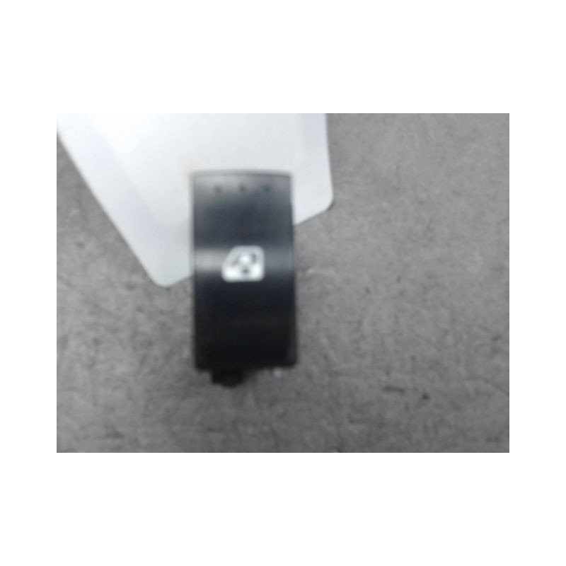 COMMANDE LEVE-GLACE PORTE AVD RENAULT CLIO II PH.2 01-06