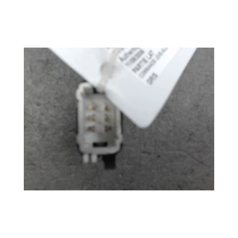 COMMANDE LEVE-GLACE PORTE AVD RENAULT CLIO II PH.2 01-06