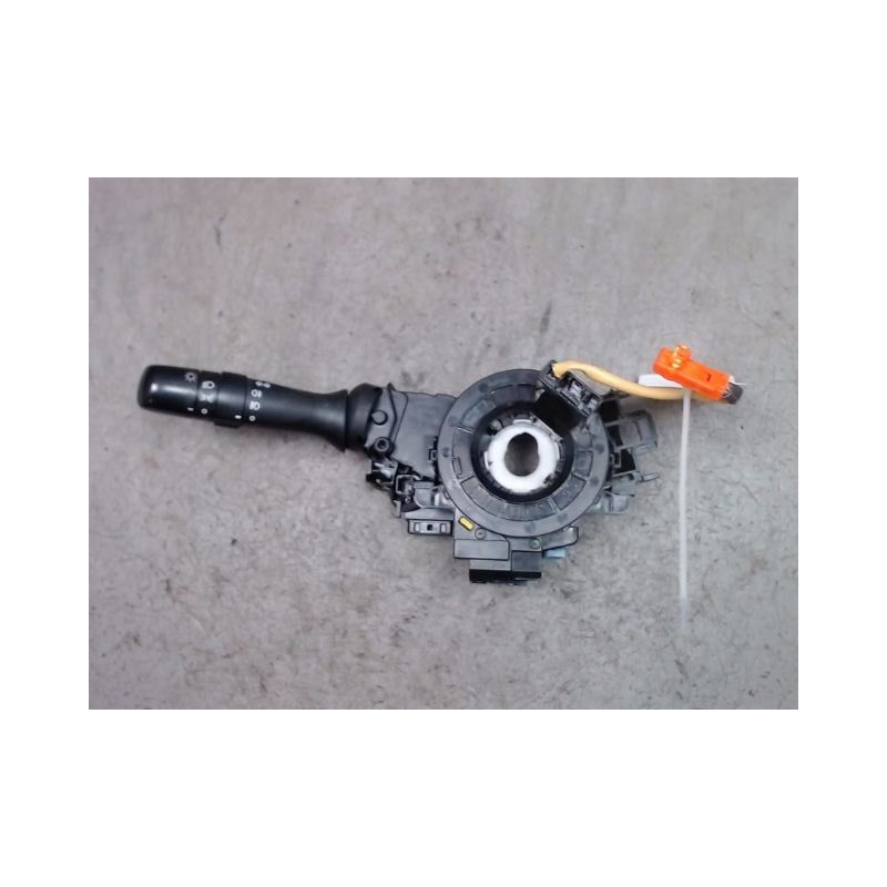 COMMANDE CLIGNOTANT TOYOTA VERSO 2010-