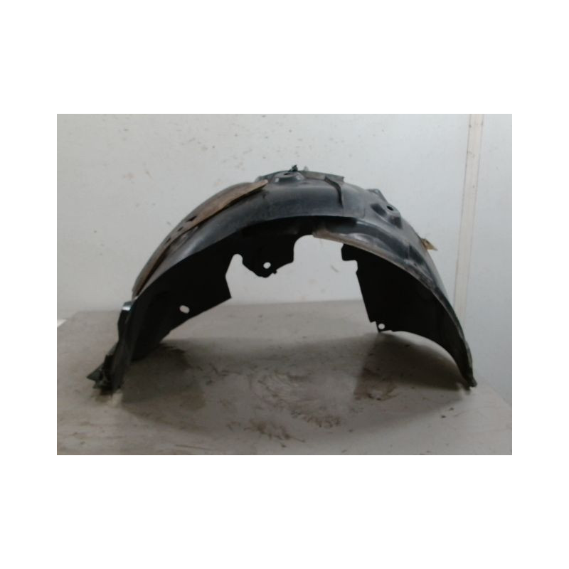 PARE-BOUE AVANT DROIT RENAULT MEGANE