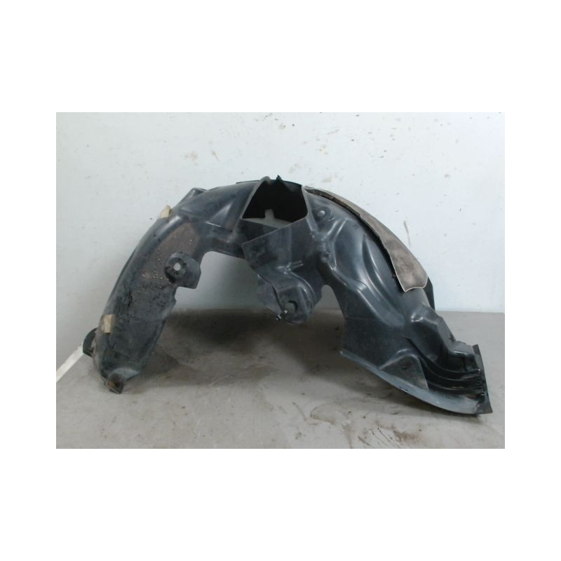 PARE-BOUE AVANT DROIT RENAULT MEGANE