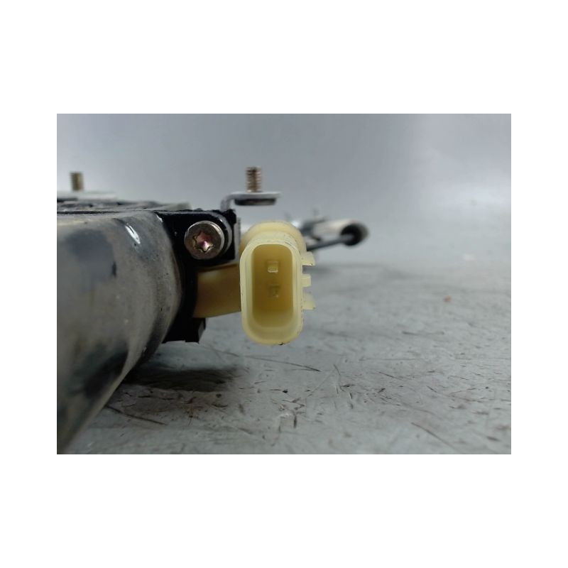MECANISME+MOTEUR LEVE-GLACE AVANT GAUCHE HYUNDAI GETZ 02-05