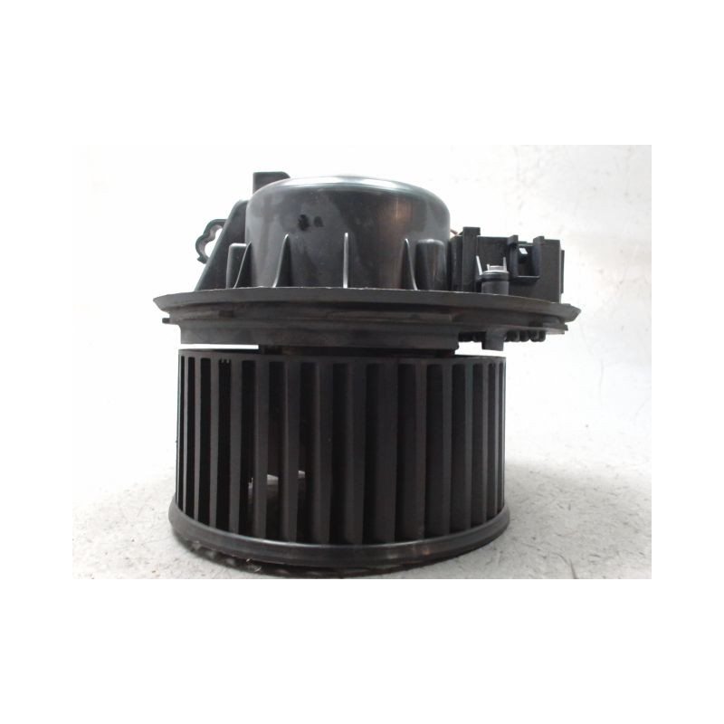 MOTEUR VENTILATEUR CHAUFFAGE VOLKSWAGEN PASSAT 2005-