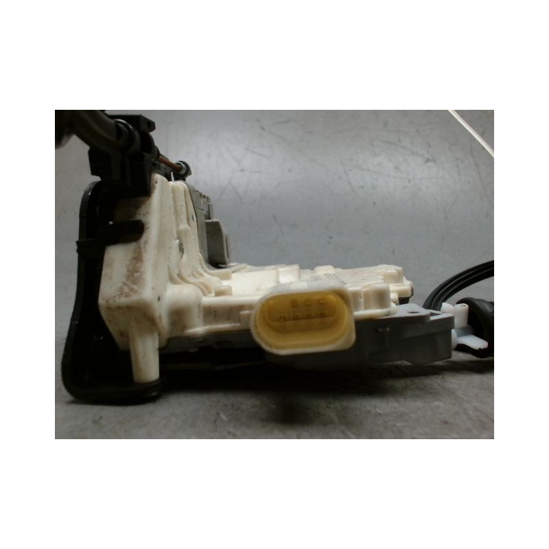 SYSTEME CONDAMNATION AVANT DROIT VOLKSWAGEN PASSAT SW 2005-