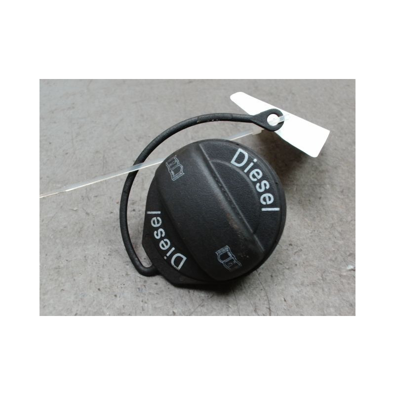 BOUCHON RESERVOIR A CARBURANT VOLKSWAGEN PASSAT SW 2005-
