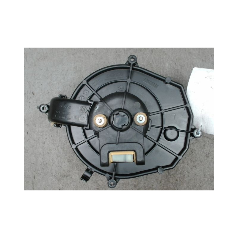 MOTEUR VENTILATEUR CHAUFFAGE CITROEN BERLINGO