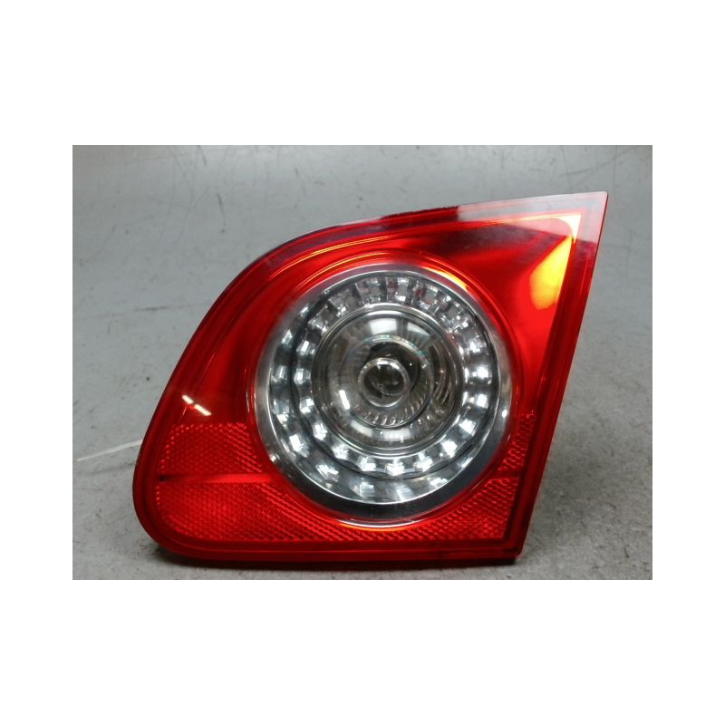 FEU ARRIERE INTERIEUR DROIT VOLKSWAGEN PASSAT 2005-