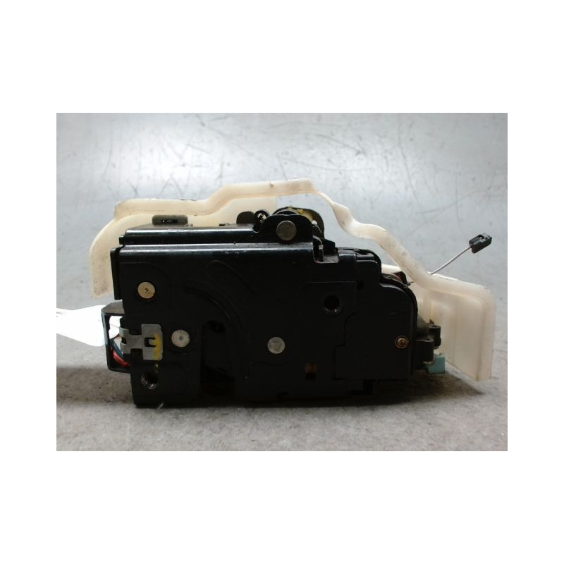 SYSTEME CONDAMNATION ARRIERE GAUCHE VOLKSWAGEN GOLF V 2003-2009