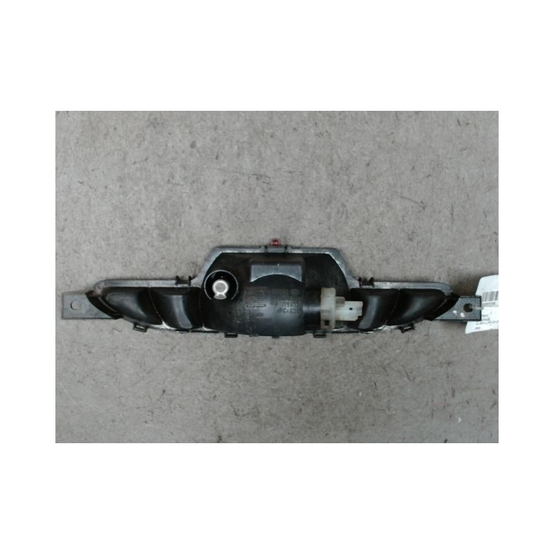 FEU BROUILLARD CENTRAL ARRIERE PEUGEOT 208