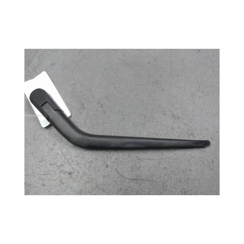 BRAS ESSUIE-GLACE ARRIERE HONDA JAZZ