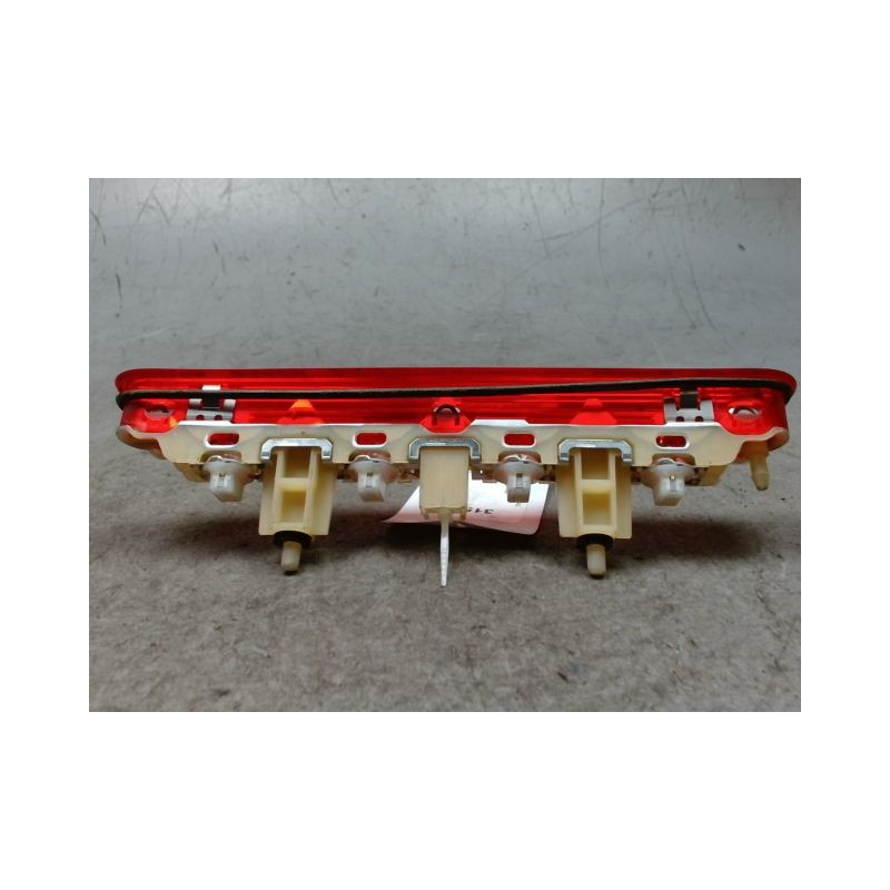 FEUX STOP SUPPLEMENTAIRE PEUGEOT 207 5P