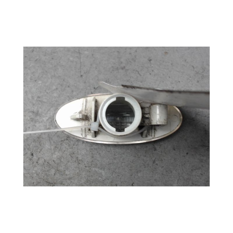 REPETITEUR AILE GAUCHE NISSAN QASHQAI