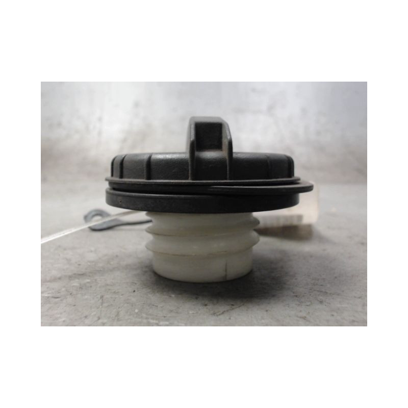 BOUCHON RESERVOIR A CARBURANT FORD MONDEO 2000-2007